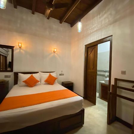 The Dutch Boutique Bed & Breakfast Galle Exterior photo